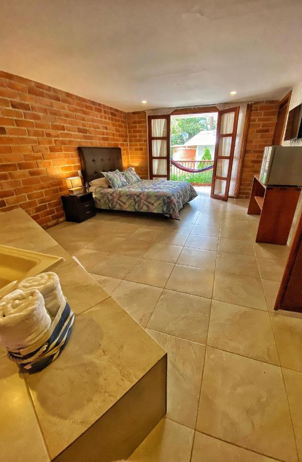 Finca Turistica De Alojamiento Rural Avalon Jardín Eksteriør billede